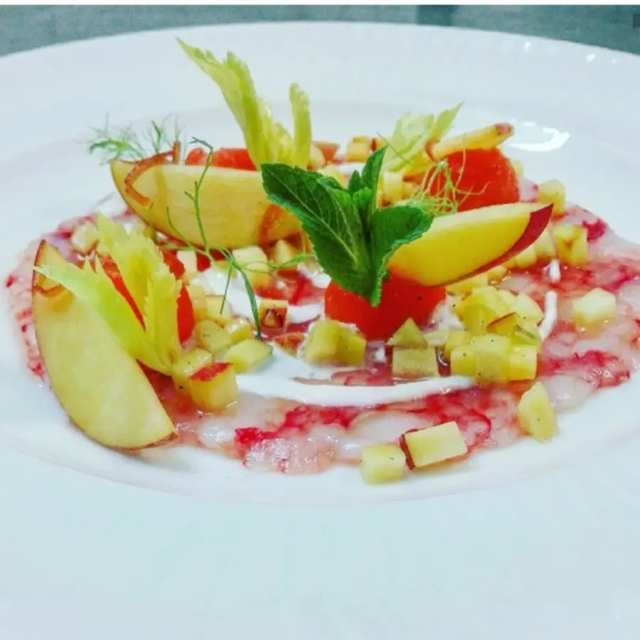 creation thumb for Red shrimps carpaccio, peach, melon amd burrata cream