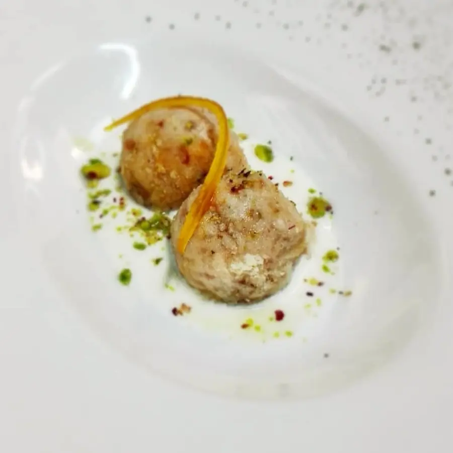 creation thumb for Fish meatballs, burrata cream and pistacchio