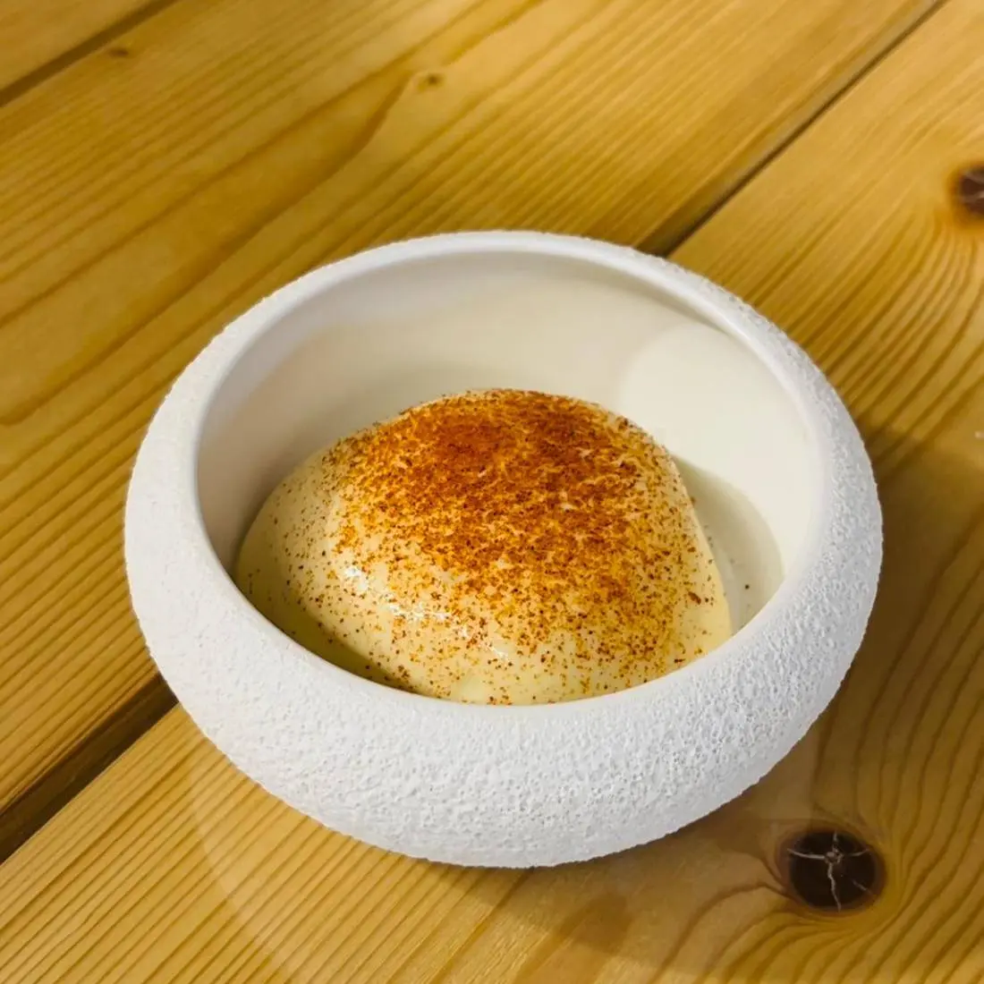 creation thumb for Mozzarella cheese mousse, pink shrimps and cauliflower