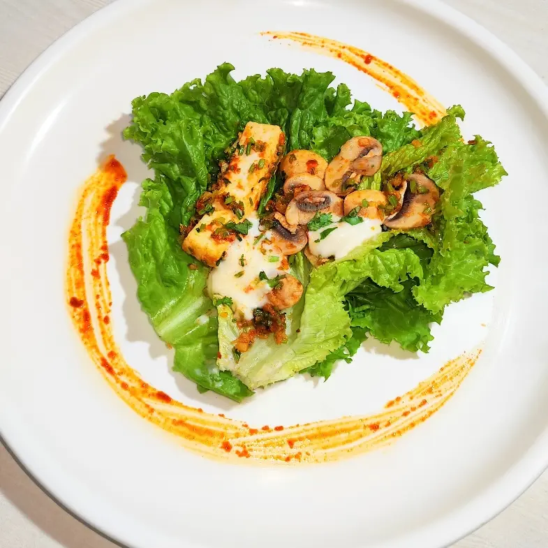 creation thumb for Green Lettuce with chilli garlic paneer mushroom