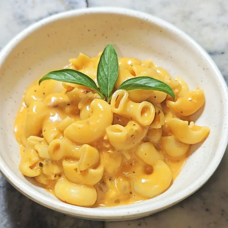 creation thumb for Maxican Style Mushroom Garlic Red Sauce Pasta recip