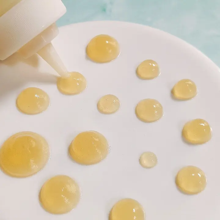 Thyme, honey and lemon gel
