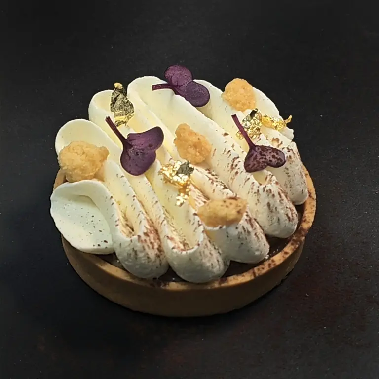 creation thumb for Torta Ganache al Cioccolato Bianco e Datteri