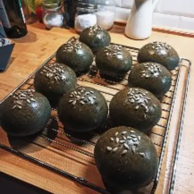 creation thumb for Spirulina Buns