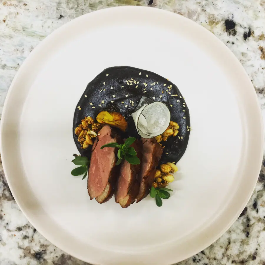 creation thumb for Duck with black mole and palanqueta.