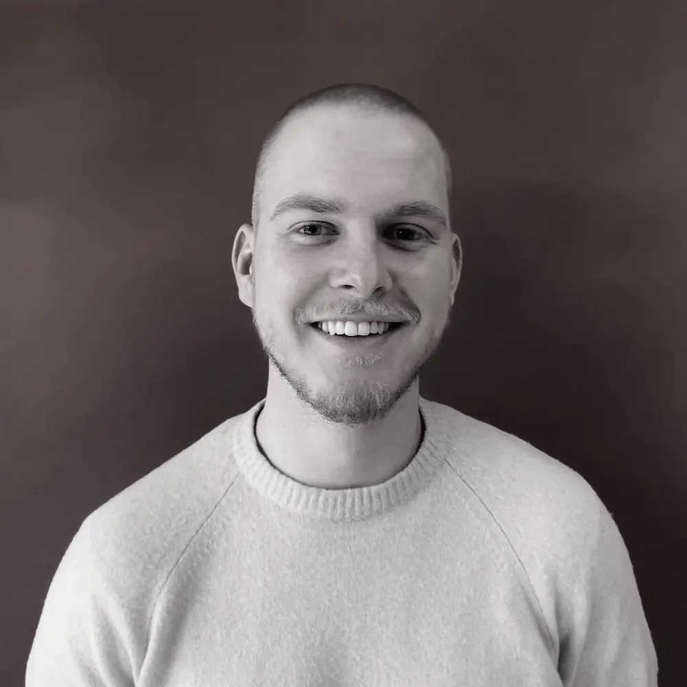 Robben Rau Robin Rau - Berlin, Germany | Gronda