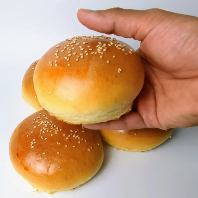 creation thumb for Buttermilk burger buns