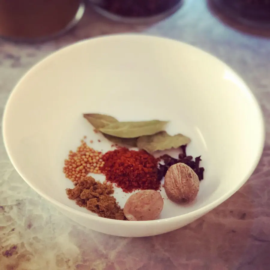 creation thumb for Homemade Curry with flavor of Coffee and Mango