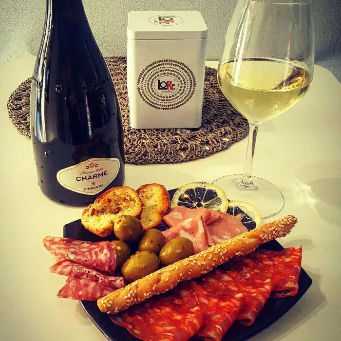 creation thumb for Charme-aperitif 🍷