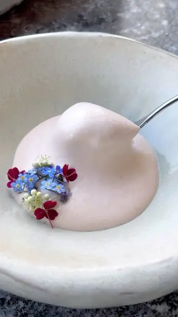 creation thumb for Rhubarb Mousse