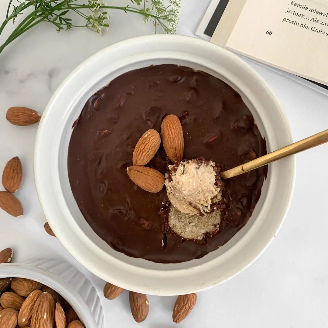creation thumb for Magnum Almond Frozen Oats