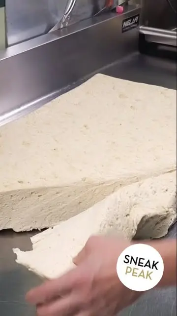 creation thumb for Gourmet Pizza Dough Course