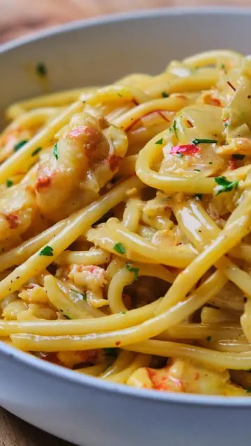 creation thumb for Pâtes aux Crevettes Épicées avec Crème et Safran