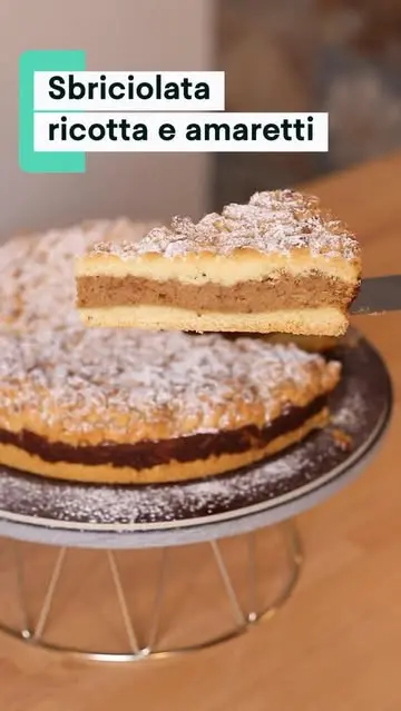 creation thumb for Ricotta and Amaretti Crumble Cake