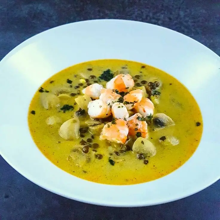 creation thumb for Soupe de crevettes, champignons et lentilles au curry