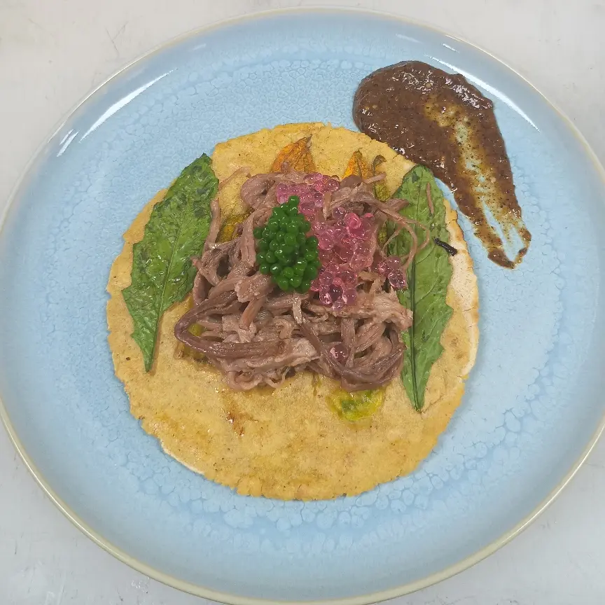 creation thumb for Taco de brisquet estilo  barbacoa  con perlas de cilantro