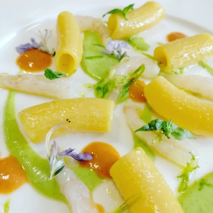 creation thumb for Lime rigatoni with zucchini cream and marinated prawns
