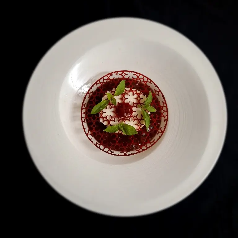 creation thumb for Berries pavlova