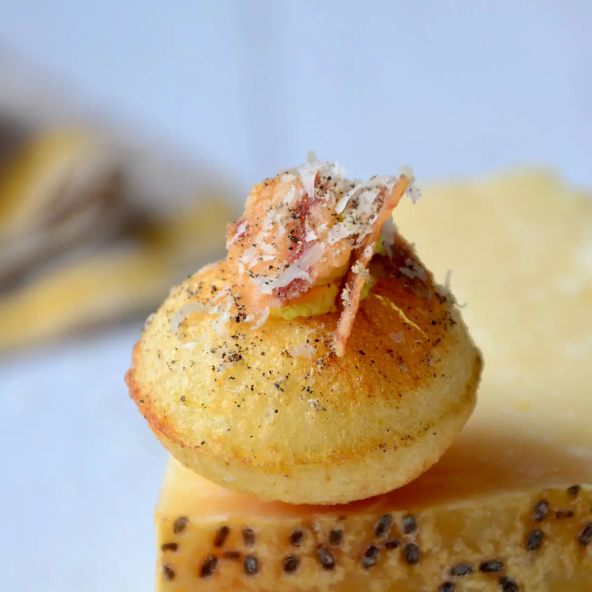 creation thumb for Puffkartoffeln mit Carbonara-Mousse
