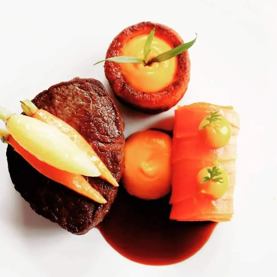 creation thumb for Beef Fillet with Carrot roll and red wine sauce(full dish)