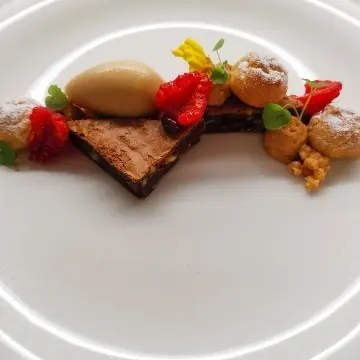 creation thumb for Variation Valrhona Chocolate and Salted Caramel