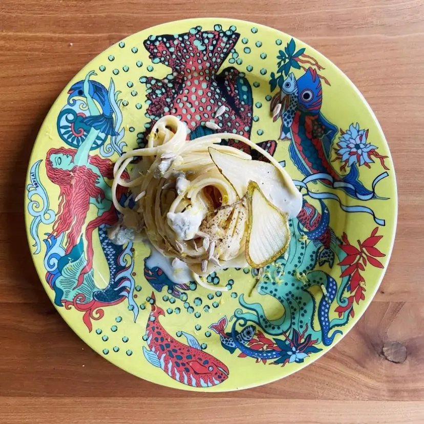 creation thumb for Pear & Gorgonzola linguine