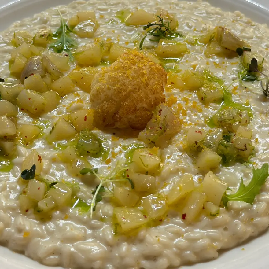 creation thumb for Risotto con crema di cavolfiore confit e tartara di gamber g
