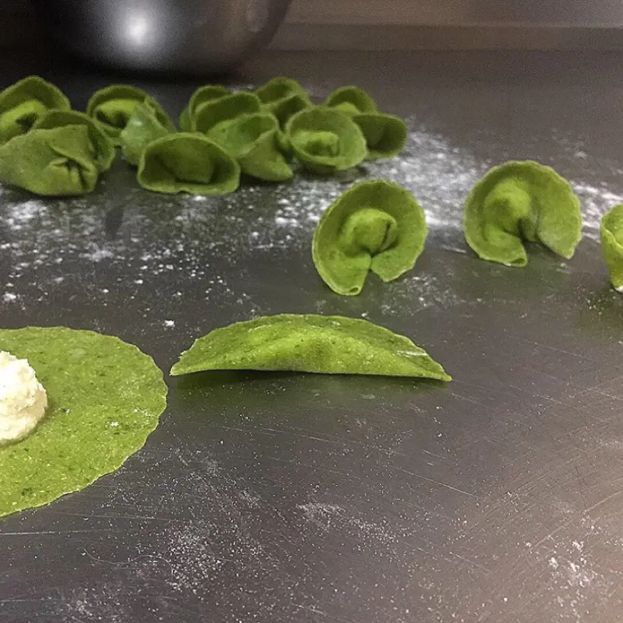 creation thumb for Tortelli Verde de Mascarpone com Molho Fungui Trufado.