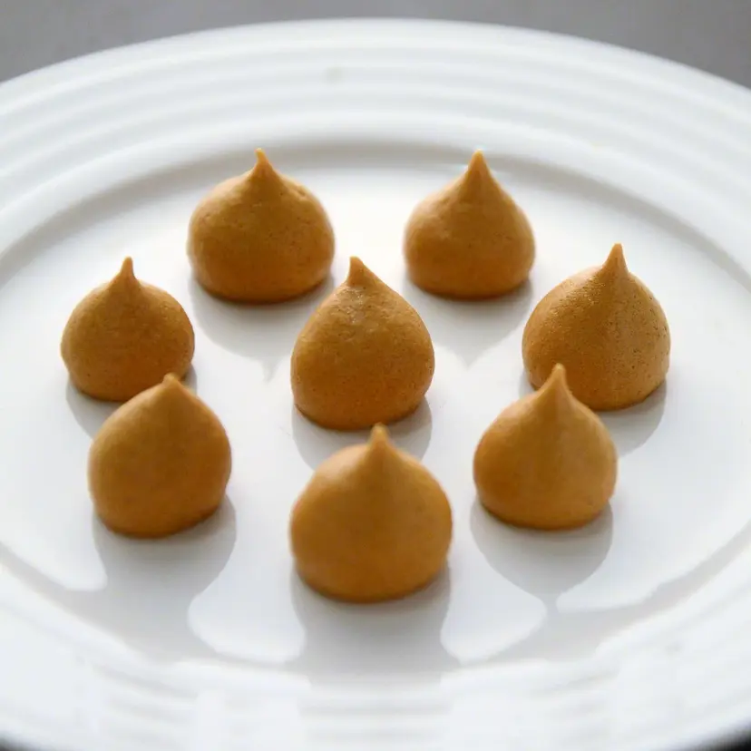 creation thumb for Dry burn caramel meringue