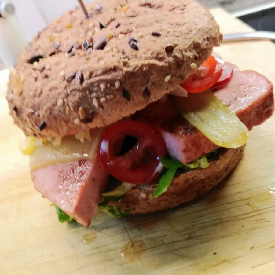 creation thumb for Bavarian-full grain-Burger with roasted Potatoes 😊 very delicious 😍