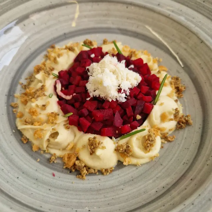creation thumb for Red turnip and chickpea tartare