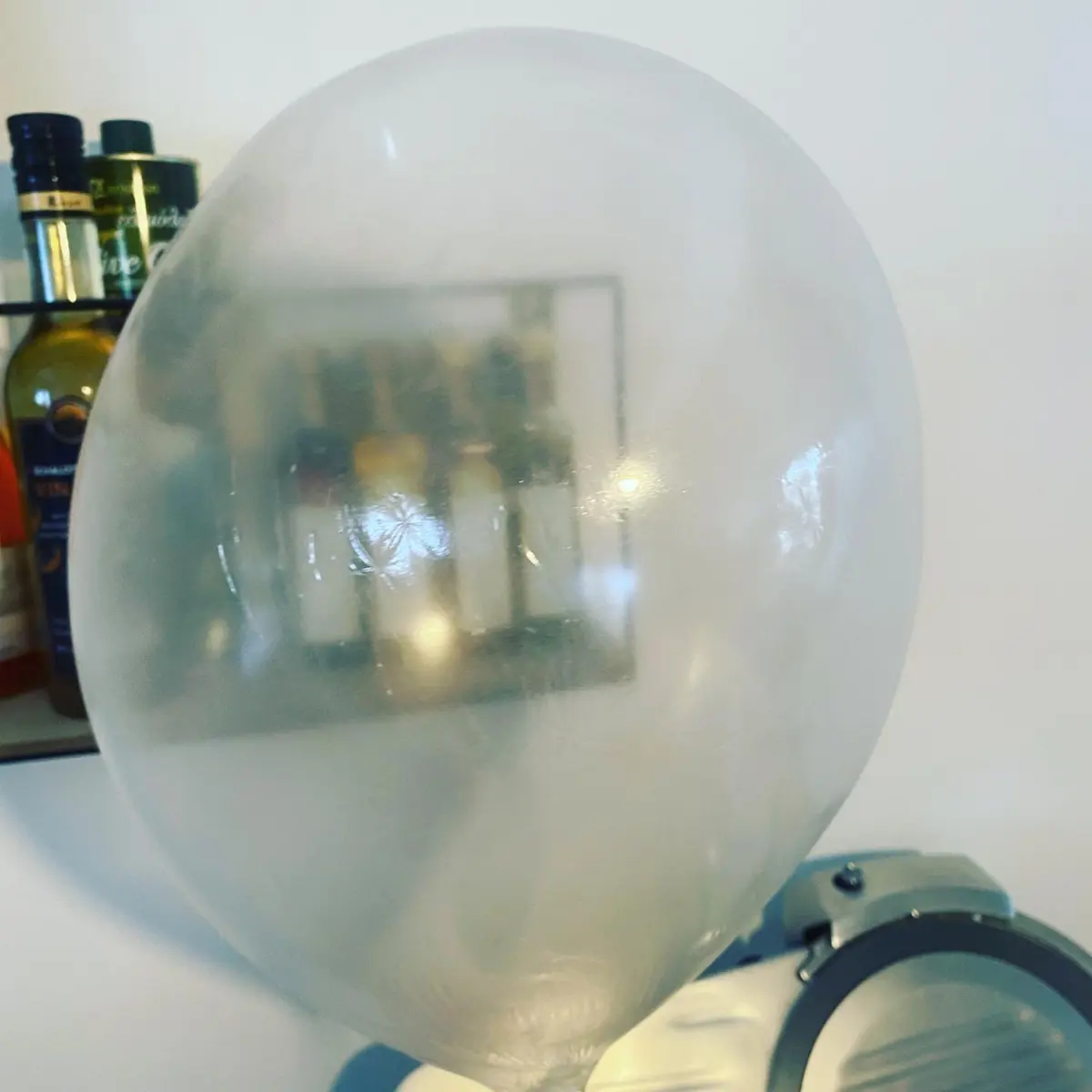 creation thumb for Eatable ballon like they do at Alinea.