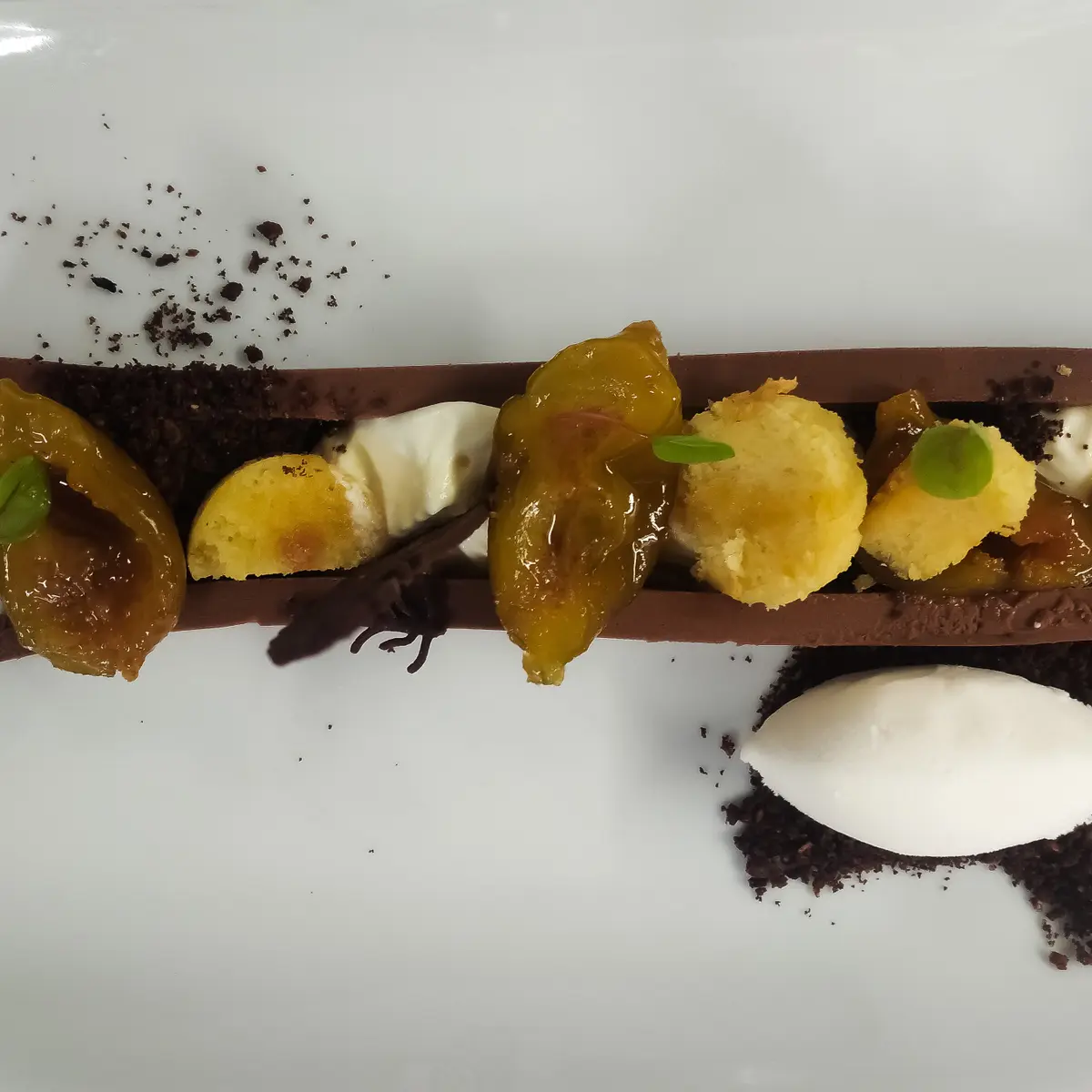 creation thumb for Figs, dark chocolate and mascarpone