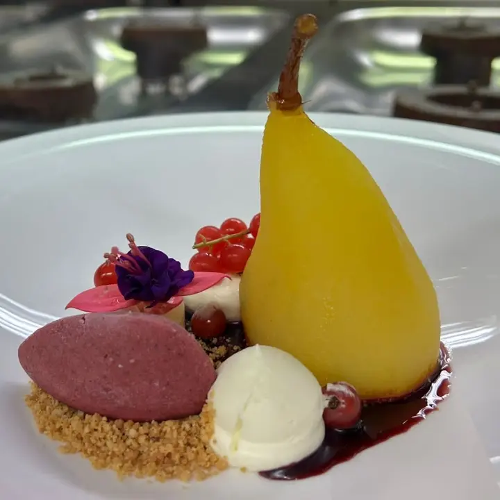 creation thumb for Pear,creamy with olive oil, red wine and berries