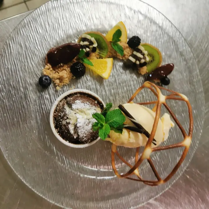 creation thumb for Chocolate cake with fruits and homemade vanilla ice cream