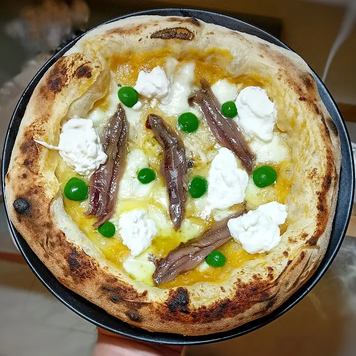 creation thumb for Neapolitan Gourmet Pizza with Stracciatella & Anchovies