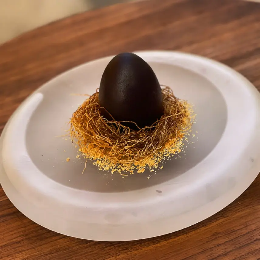 creation thumb for Millennium egg (chocolate in textures)