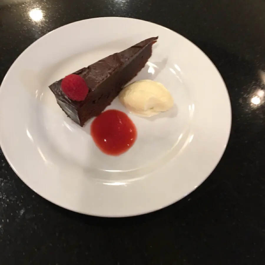 creation thumb for Divine chocolate cake