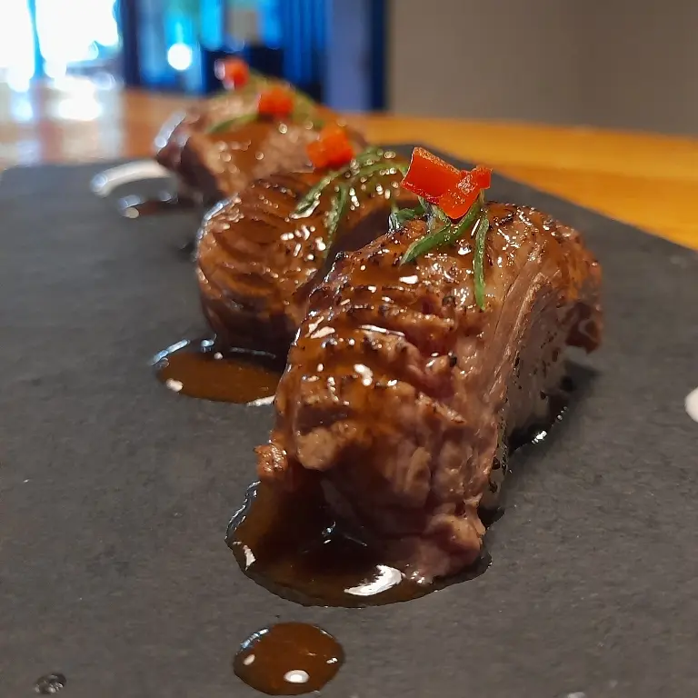 creation thumb for Beef niguiri whit assian style demi-glasse