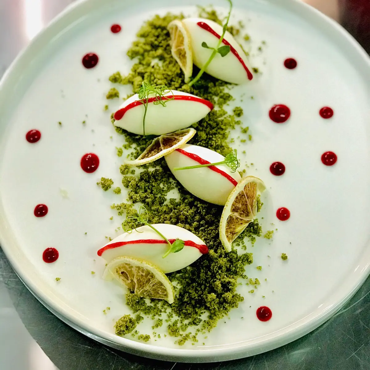 creation thumb for Mousse al formaggio con biscuite al mate