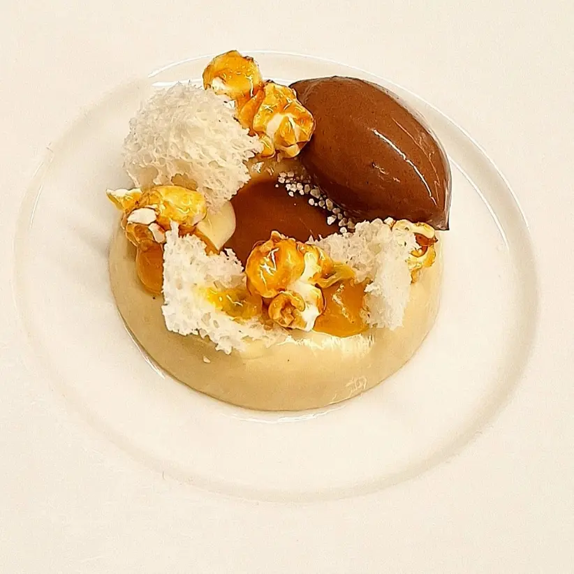 creation thumb for Glace au chocolat fumé pop-corn crème brûlée dulce de leche