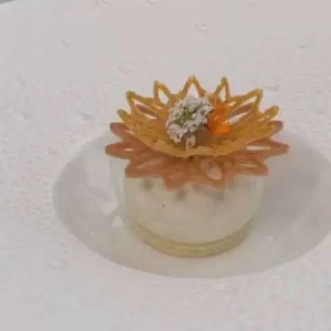 creation thumb for Tuile and sour cream mousse