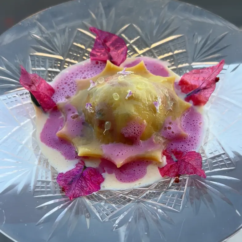 creation thumb for Bouganvalia and crab pasta