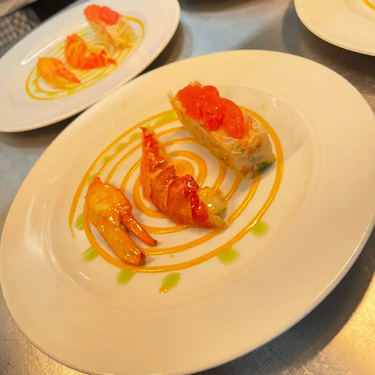 creation thumb for Astice blu con insalata di finocchi e olandese al corallo