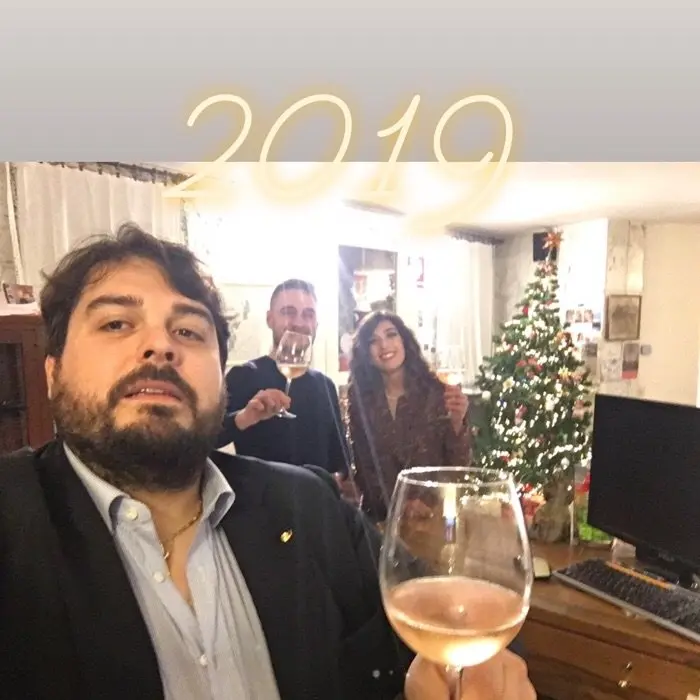 creation thumb for un brindisi a chi come me lavora ininterrottamente da 48 ore! Happy New Year