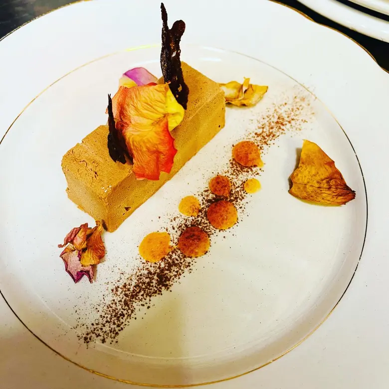 creation thumb for Chocolate Bavarian cream with orange gel and rum