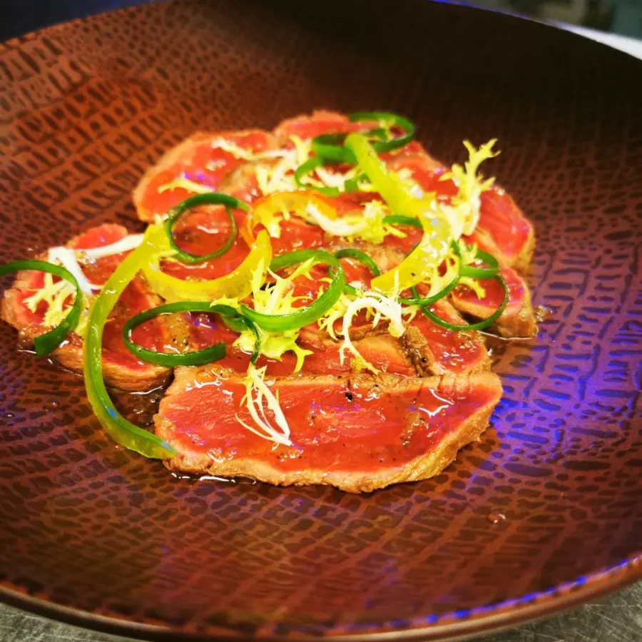 creation thumb for Beef tataki truffel punzu vinaigrette
