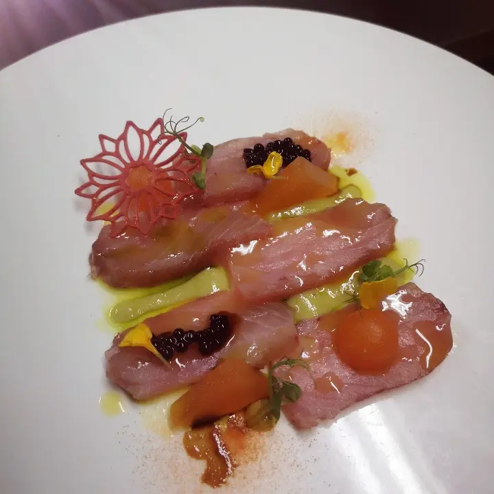 creation thumb for Amberjack sashimi
