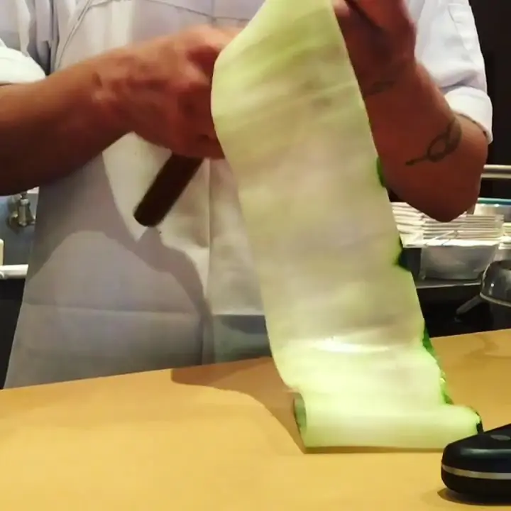 creation thumb for How to make a cucumber with king crab av…