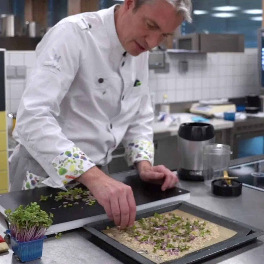 creation thumb for Cracker di farina d'avena con Chili Cress